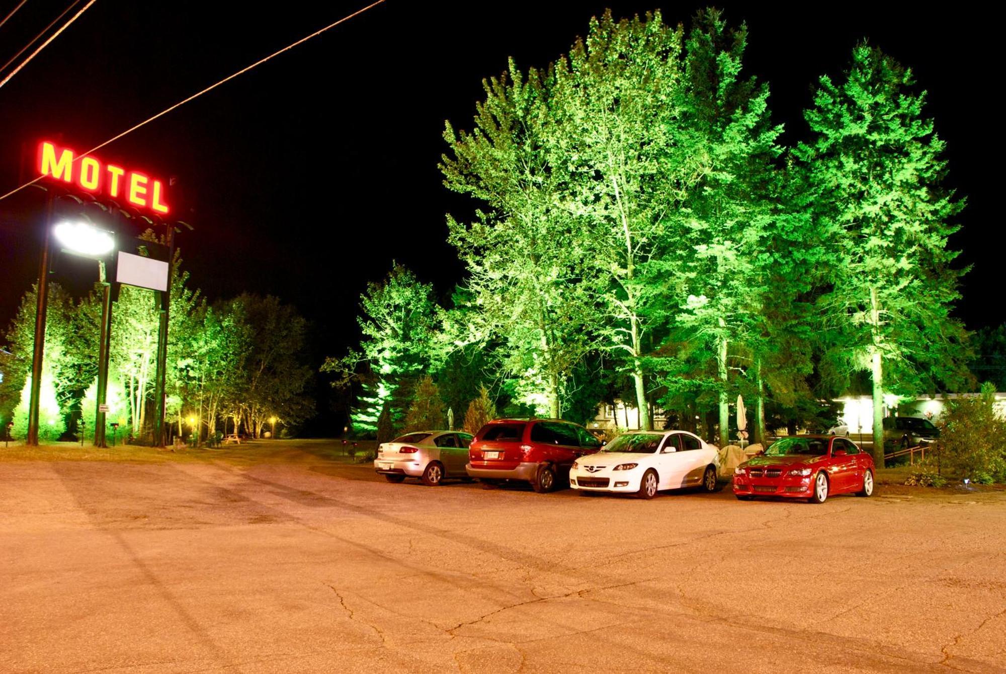 Motel Des Cascades Baie-Saint-Paul Kültér fotó