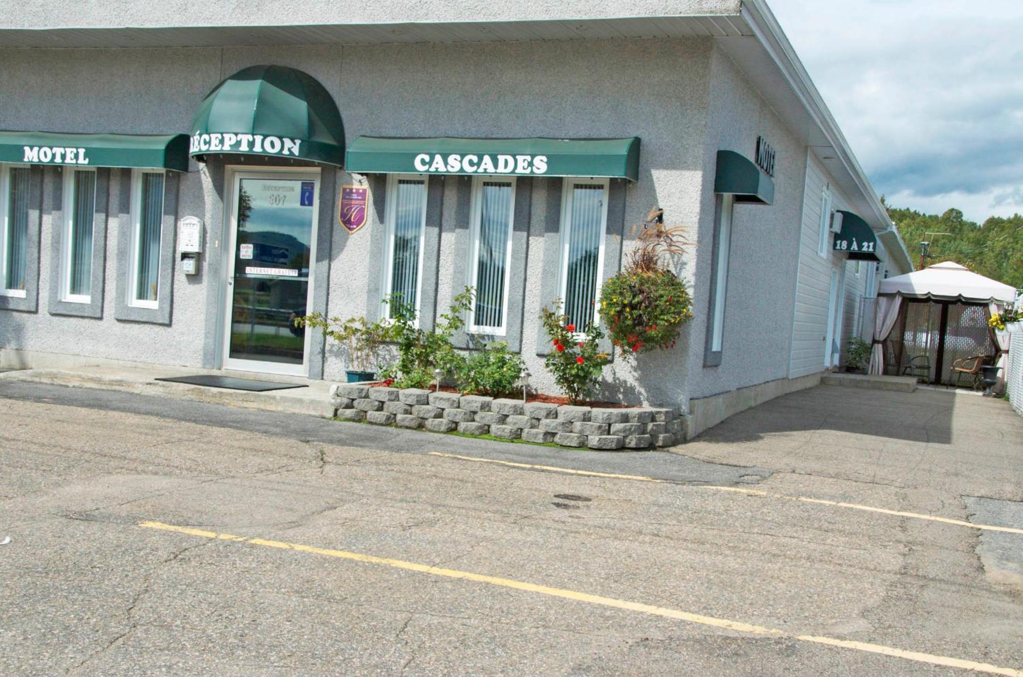 Motel Des Cascades Baie-Saint-Paul Kültér fotó