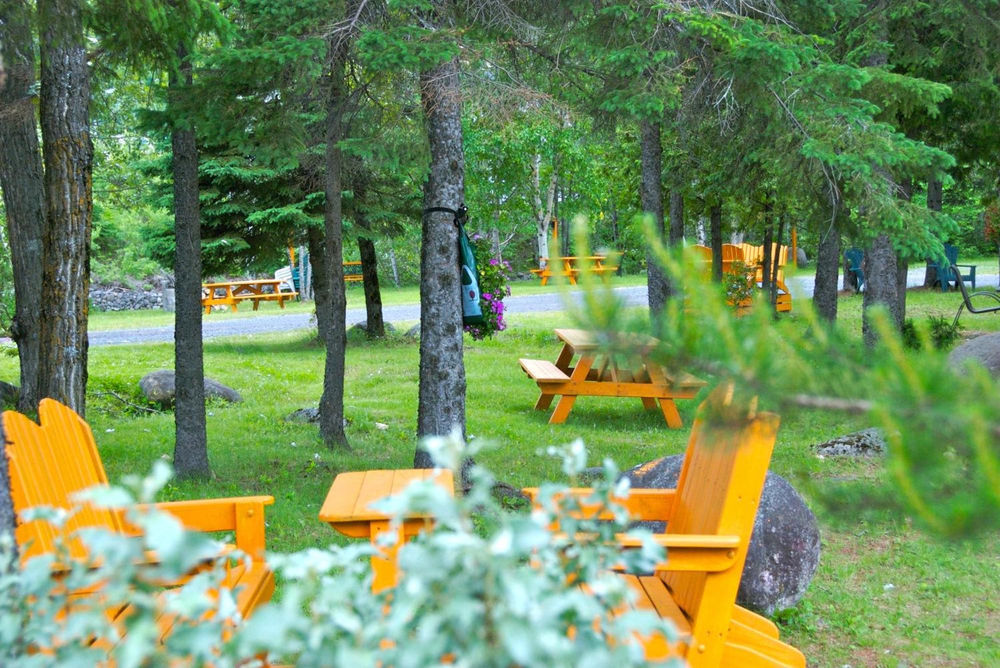 Motel Des Cascades Baie-Saint-Paul Kültér fotó