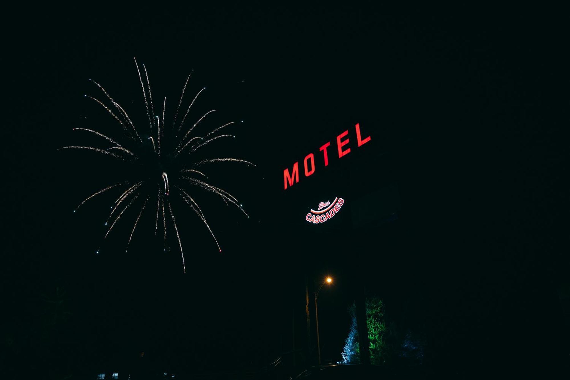 Motel Des Cascades Baie-Saint-Paul Kültér fotó